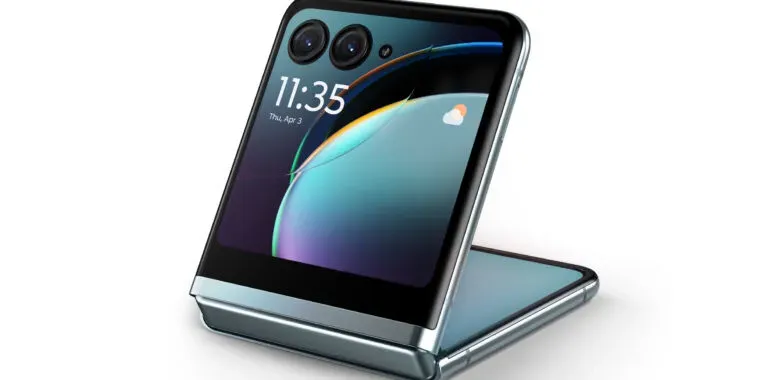 Official release of Motorola’s fourth-generation foldable, the Moto Razr+
