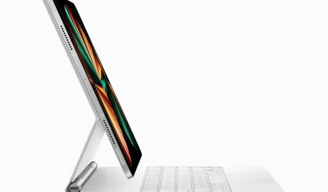 „Apple iPad Pro“ su nauju dizainu ir belaidžiu įkrovimu, tikimasi 2022 m