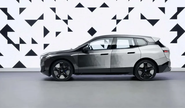 BMW iX Flow – automobilis, kuris savo nuožiūra keičia spalvą elektroninio rašalo dėka