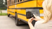 SpaceX wil Starlink-internet in schoolbussen op het platteland plaatsen