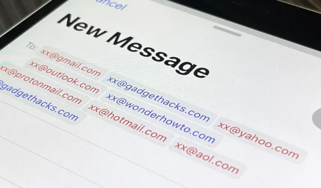 Kleurgecodeerde e-maildomeinen op iPhone of iPad, zodat u nooit meer het verkeerde “aan”- en “van”-adres in e-mail selecteert