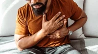 Herzinfarkt: Wie man ihn erkennt und was man tun kann, um das Schlimmste zu verhindern
