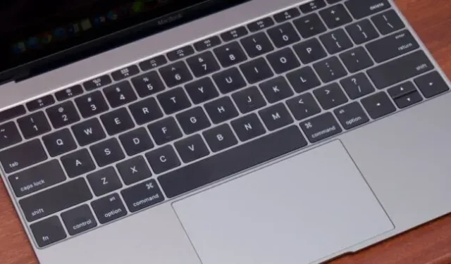 Apple zaplatí až 395 dolarů lidem s rozbitou klávesnicí MacBook Butterfly