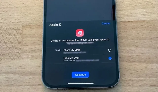 Scopri quali app e siti web utilizzi con Accedi con Apple o Nascondi la mia email