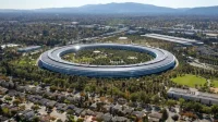 После многомесячной битвы Apple отменяет крайний срок для своих планов вернуться в офис.