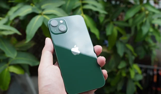 Patarimai, kaip pratęsti dabartinio „iPhone“ tarnavimo laiką ir nepirkti naujo „iPhone 14“.