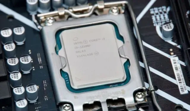 Test des Intel Core i3-12100 et i5-12400 : rapides, abordables et difficiles à critiquer