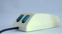 Po 40 metų „Microsoft“ prekės ženklo pelės ir klaviatūros palaipsniui atsisakoma