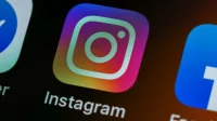 Instagram test hoge foto’s die bij het scrollen door de feed het hele scherm vullen