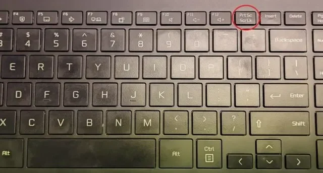 Kaip padaryti slenkančią ekrano kopiją „Windows“ ir „Mac“.