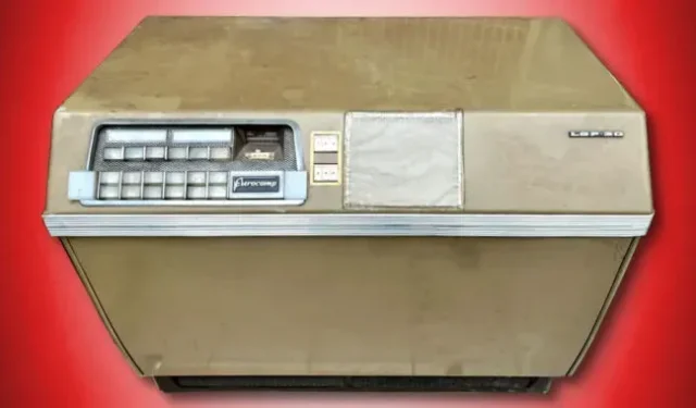 Reddit 用戶在祖父母的地下室發現了 1956 年的傳奇電腦