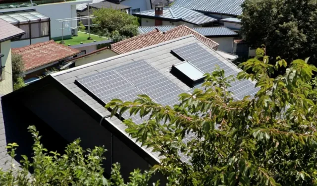 Tokyo introduit l’installation obligatoire de panneaux solaires dans les nouvelles maisons
