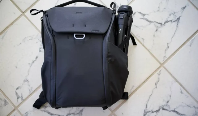 Peak Design Everyday seljakott on nutikas kaamera või EDC kott.