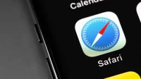 Hoe u een Safari-tabblad op uw iPhone vastzet