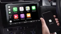 Kūrėjas sugebėjo priversti Apple CarPlay dirbti su jo Tesla