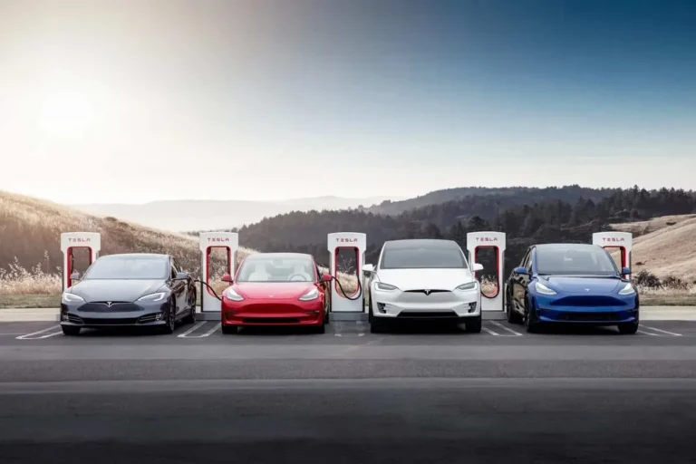 New Tesla record: over 422,000 vehicles delivered in the first quarter of 2023.