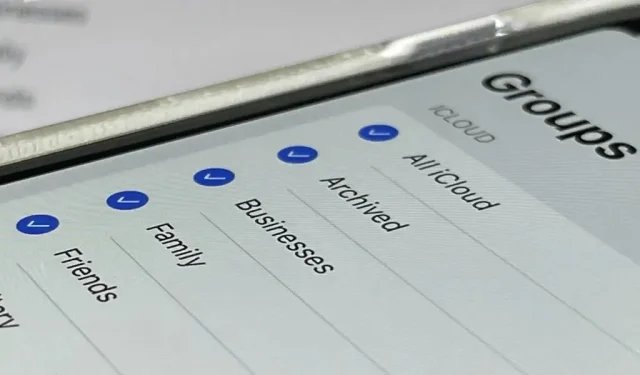 Trick til at administrere iCloud-kontaktgrupper direkte fra din iPhone (fordi Apple Contacts-appen ikke tillader dig)
