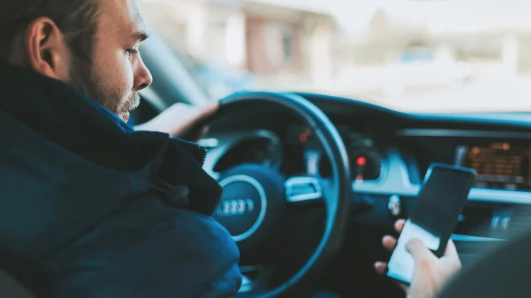 Uber brings CarPlay support to its driver app