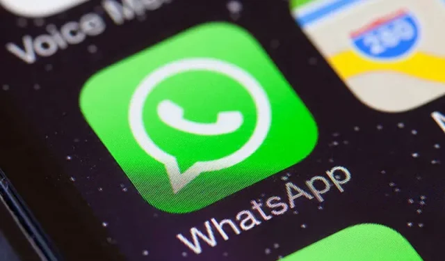 WhatsApp-lettertypestijlen: hoe sms-berichten cursief, vet, doorgestreept of monospace verzenden op WhatsApp Web en mobiel?