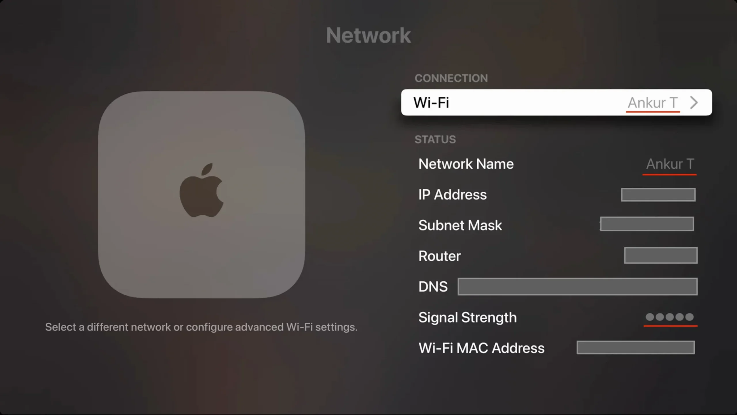 Wi-Fi-indstillingsskærm på Apple TV, der viser det tilsluttede Wi-Fi-netværk og Wi-Fi-signalstyrken