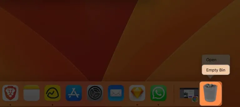 Napsauta hiiren kakkospainikkeella Bin on Dockissa ja valitse Tyhjennä säiliö