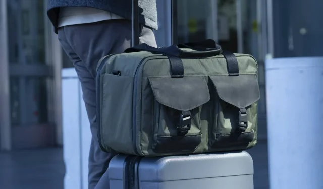 WaterField X-Air 行李旅行袋：在飛機上攜帶更多物品，避免托運行李