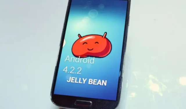 Parece que los widgets de la pantalla de bloqueo están regresando en Android 15