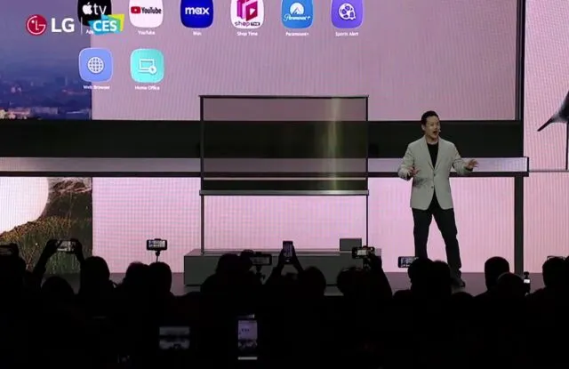 Vous pouvez voir ce qui se cache derrière l'OLED T lors de la présentation du téléviseur lors de la conférence de presse de LG.
