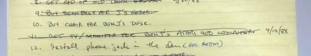 Ett utdrag från en att göra-lista från 1988 skriven av Benj Edwards pappa där det står