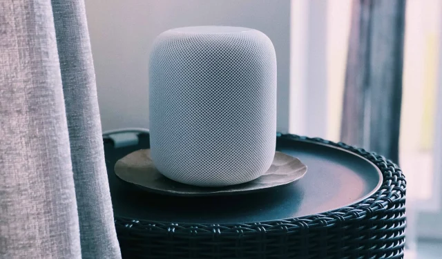 Apple lijkt een HomePod te testen met een ingebouwd touchscreen-display