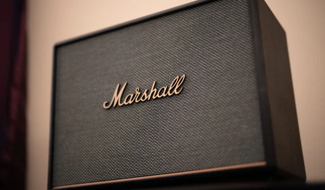 Marshall の Woburn III Bluetooth スピーカーは、「部屋中を追いかける」サウンドで時代を超越した美学を呼び起こします